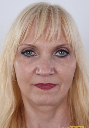 18 year old Bailey Brookes loosing nice natural tits and pink cunt free